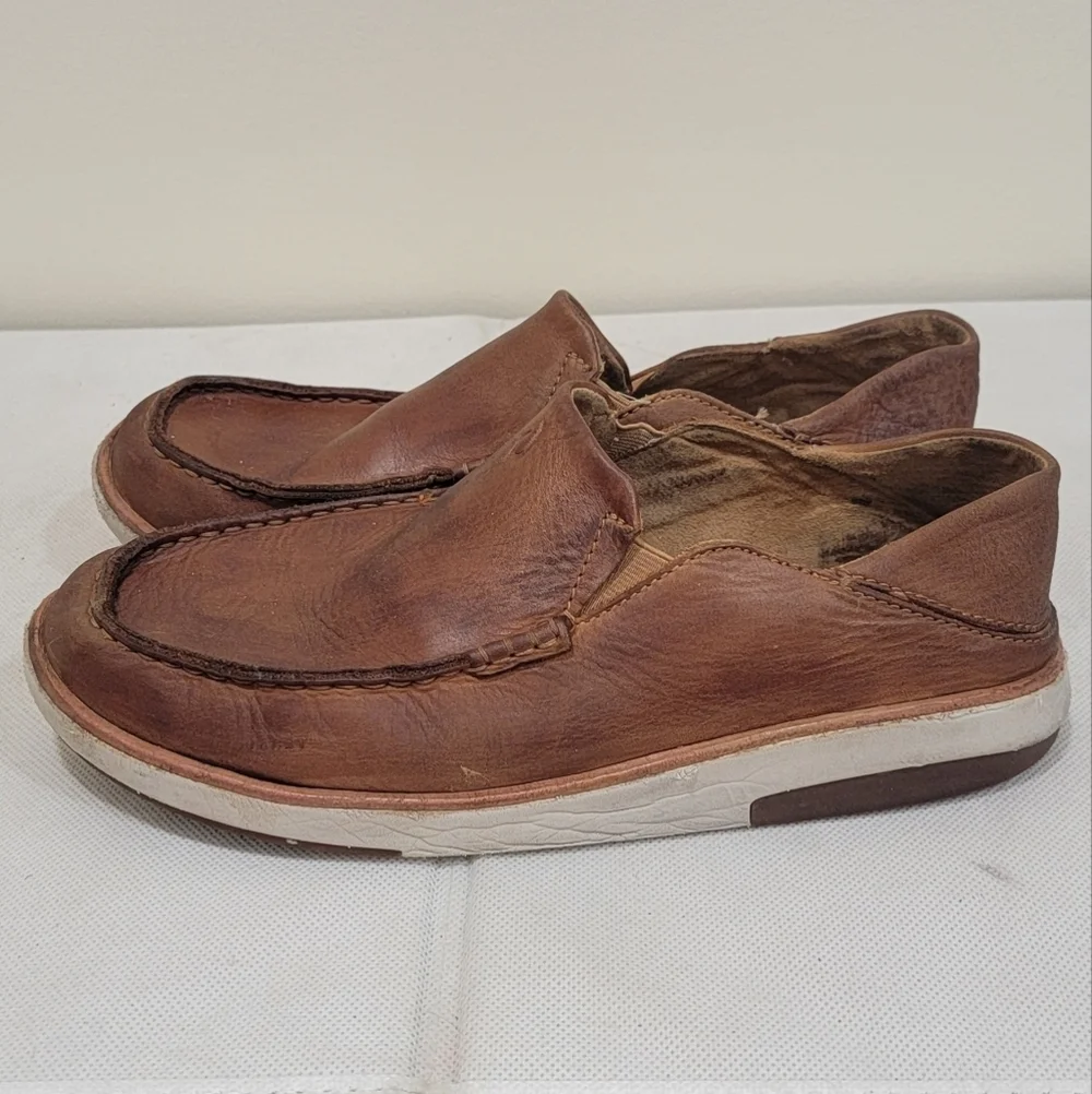 MEN'S OLUKAI KALIA BROWN LEATHER DRIVING MOCCASINS (Sz 9.5)